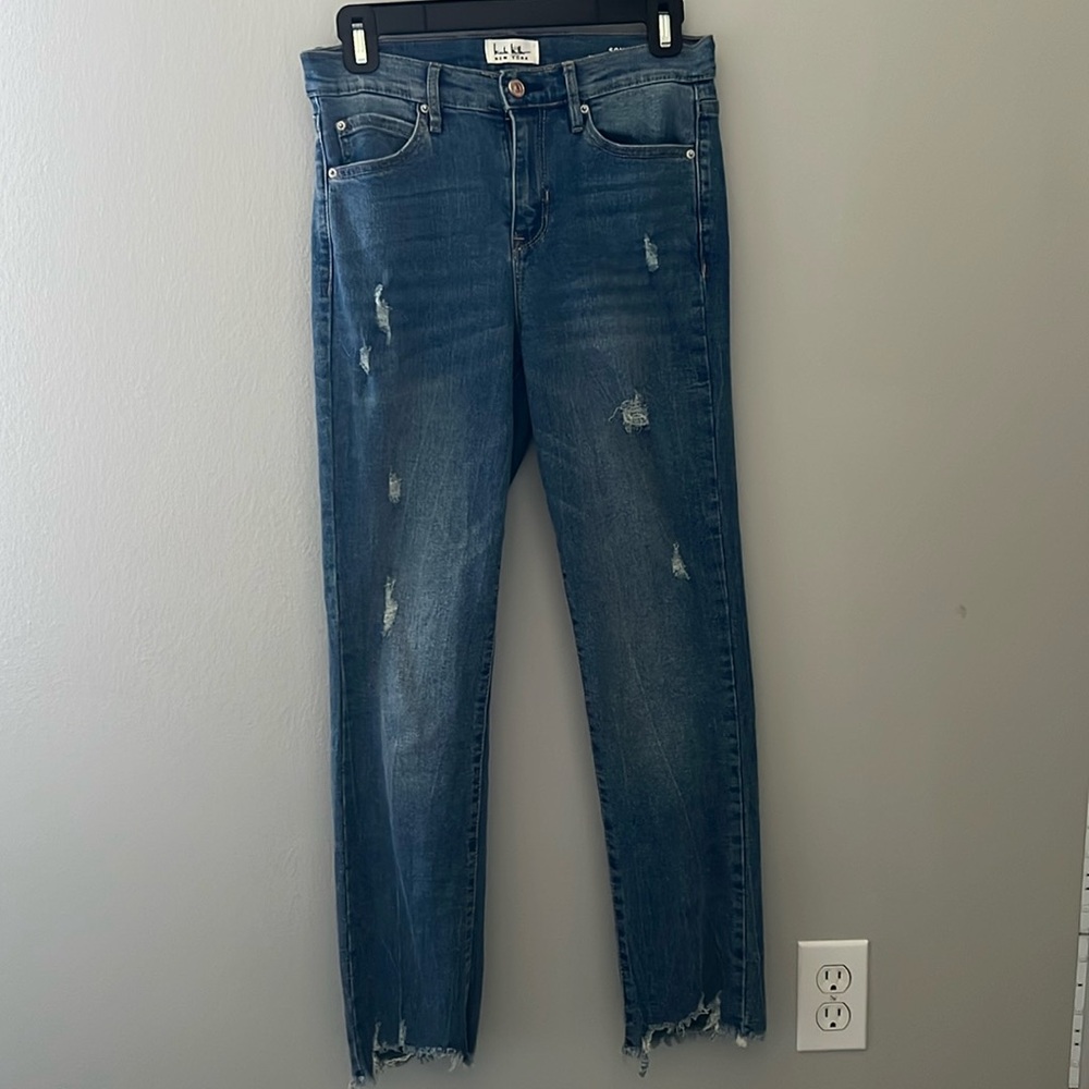 Denim Blue Nicole Miller Kick Crop Jeans